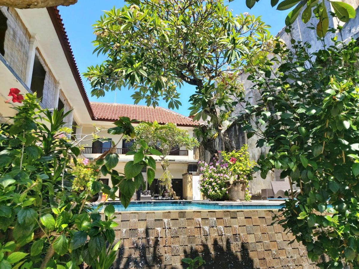 Radha Bali Hotel Kuta Lombok Exterior foto