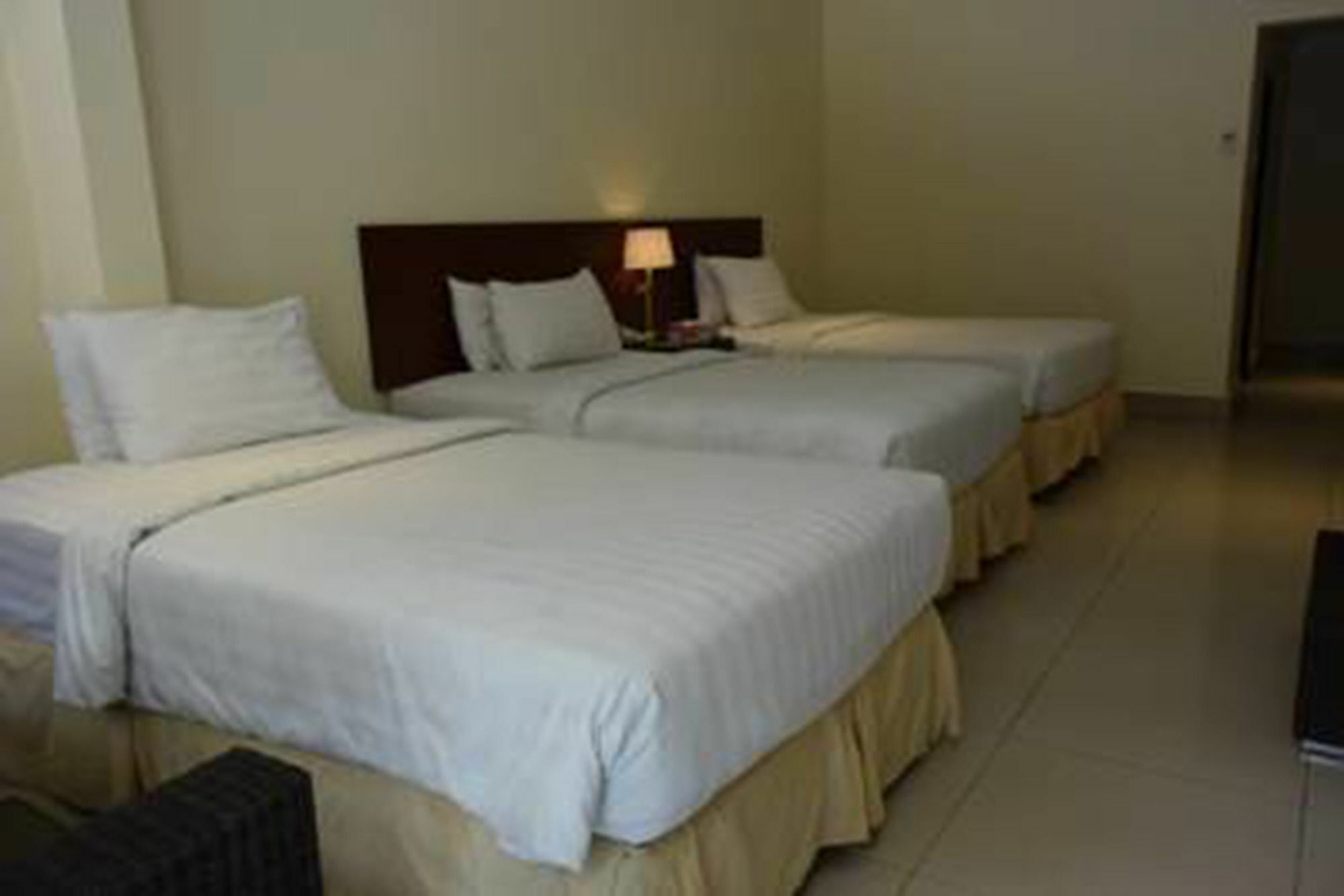 Radha Bali Hotel Kuta Lombok Exterior foto